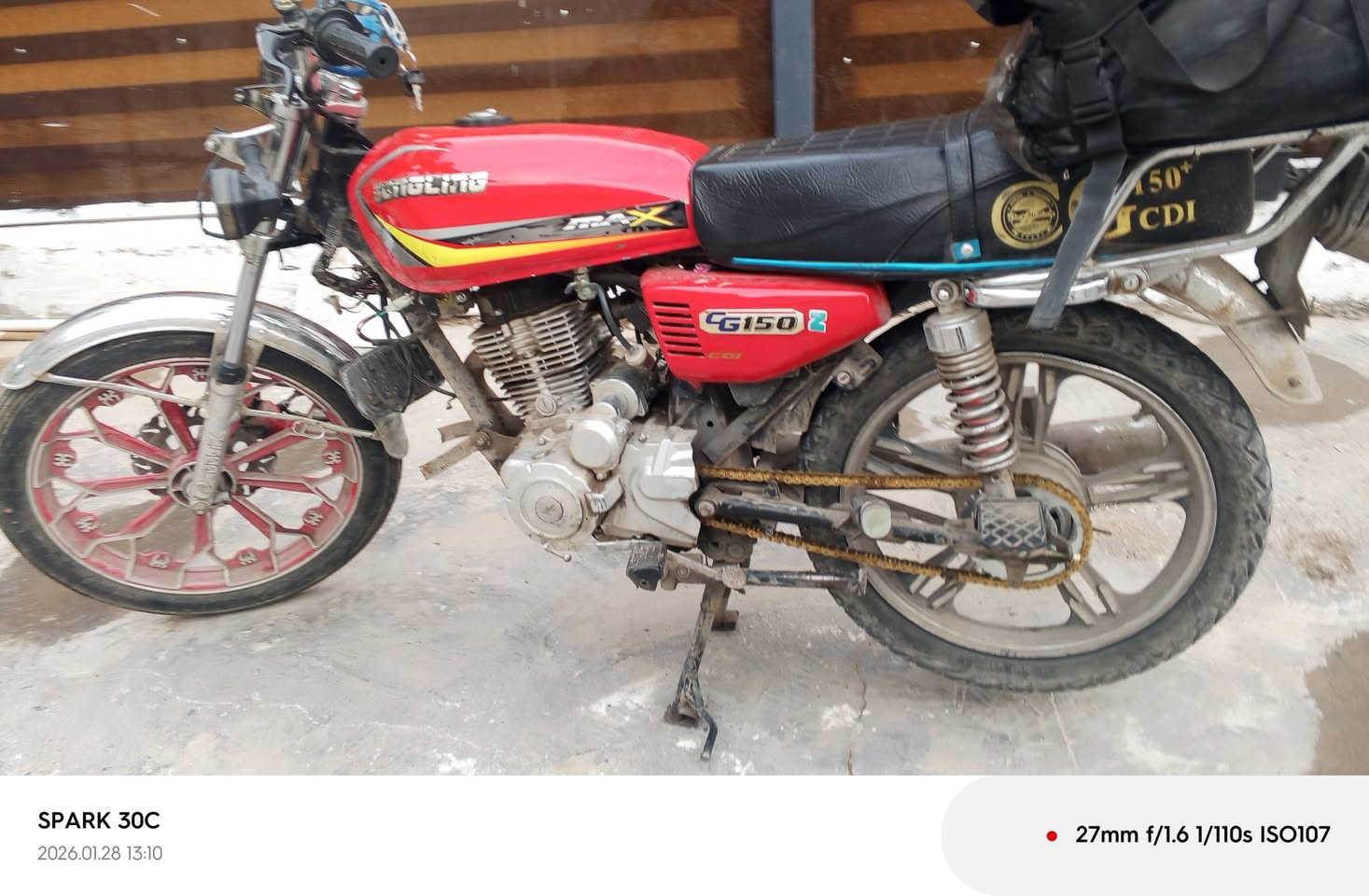 السلام عليكم الدراجة ايراني موديل 2024 للبيع الدراجة مال شغل مكينه مجفته تجفيت نضيف الدراجة عوزه بس كهربائيات السهر 350 /***********الهاتف
