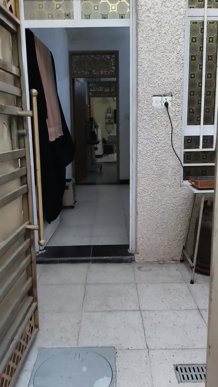 عروض حازم العمشاني للعقار للبيع
نص قطعه شرك طابق واحد مكان مدينة الصدر قطاع 51
يتكون من ستقبال ومطبخ وصاله وغرفه نوم وحمام وتواليت وترك سطح شتايكر سعر 100وبي مجال رقم
***********
