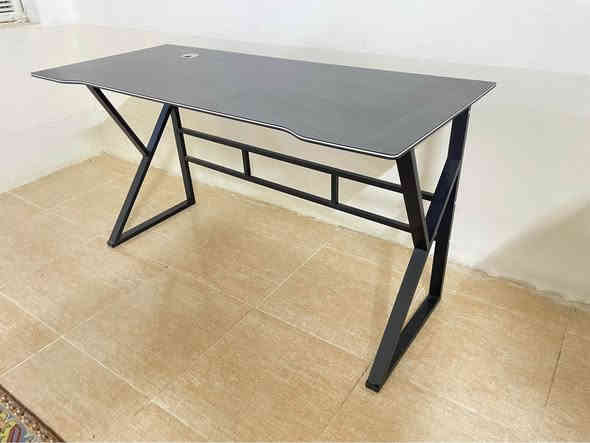 ميز كيمينك اسود
بسعر ٩٩ الف والتوصيل مجاني🆓 
*جديد

*قياس ١٤٠ في ٦٠ سم و ارتفاع ٧٠ سم ميز قوي و ثابت ارجل حديد 
🎁يجي وياها هدية هيدفون ستاند و كب هولدر و منظم كيبلات مغناطيسي.

🛜متوفر شحن لاسلکی اختیاری 

🚚موجود توصيل لكافة العراق

واتساب:*********** أربيل
