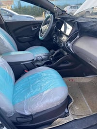 توسان ٢٠١٢ • شكل ٢٠١٥ • شاشة كاميرا