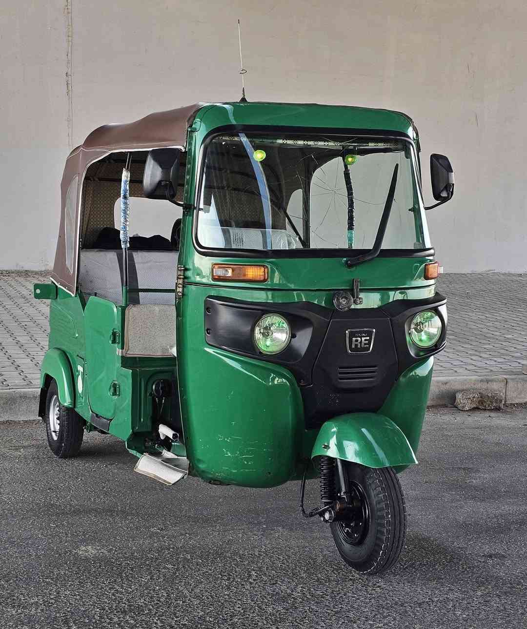 سلام عليكم اخوان هاي تكتك للبيع مديل 21رقم وسنويه تكتك بيه ضربه بل صفحه ومعمره وبيه خياس قليل 6600وبيه مجال بصره موفقيه ***********
