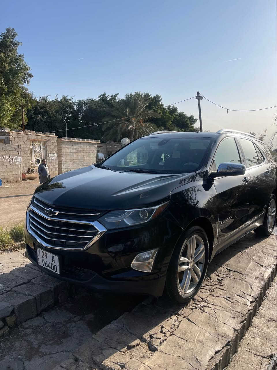 السلام عليكم 
السعر مناسب كلش 
شيفروليت ايكونكس 2018 برايمر فول مواصفات 
مكينة 2000 تيربو 
رقم واسط بأسمي تحويل مباشر  
جاهزة للاخير 
المواصفات : 
1- بصمة 
2-بانوراما 
3-كشنات جلد 
4-جنطة كهرباء 
5-يدات ومري نيكل 
6-اشاير بالمري 
7-كشنات ثنين كهرباء 
8-شاشة اكبر حجم 
9-شحن واير ليس 
10-حساسات 
11-كشنات هزاز 
وبعد اكو مواصفات حلوة 
السعر : 135 ورقة وبيها مجال 
للاستفسار :
*********** دهل اوران, واسط
