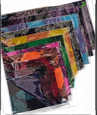 اقمشة متوفرة • اقمشة متنوعة