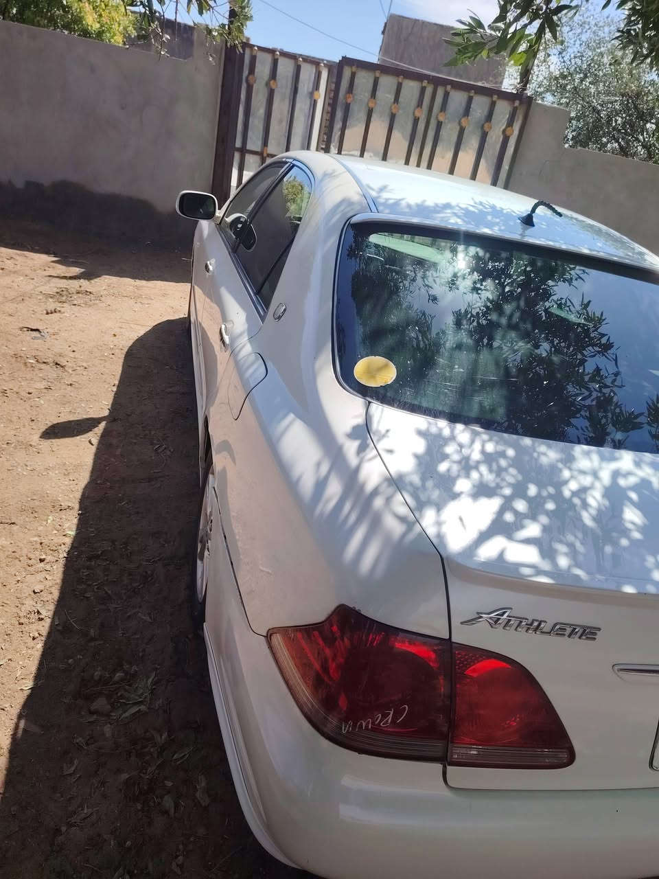 السلام عليكم شاهينه 2004 
رقم بغداد مدور ثاني يوم
قرار48
شاصي 82
فتح بل سقف
3 دكم
كشنات جلد
مرايات شفط
غرفة سوده ملكي 
سياره بيه قماره

ستفسار على رقم ***********
