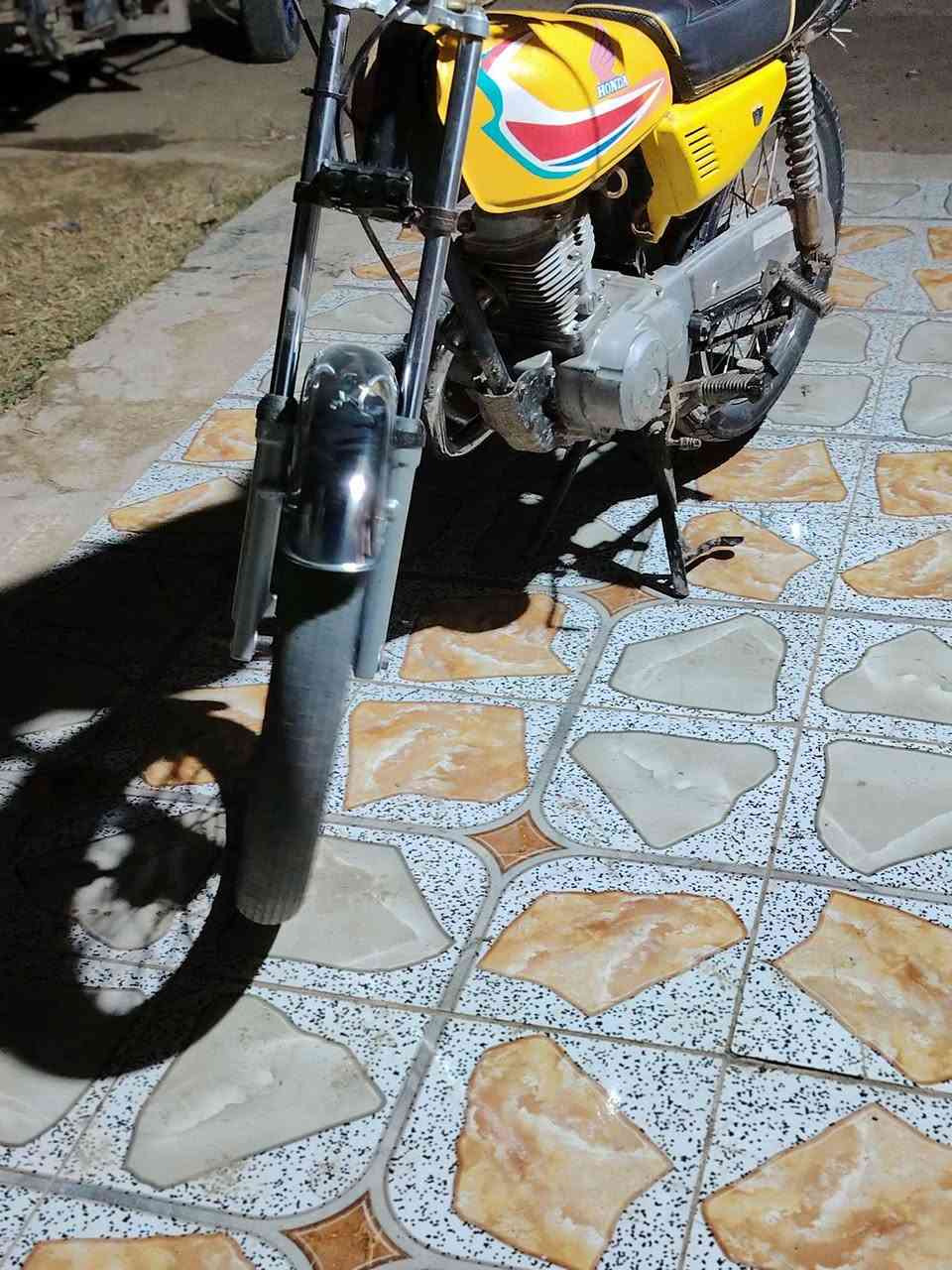 السلام عليكم دراجه للبيع دراجه ارشه دراجه نظيفه المكان الديوانيه سعر275
بها مجال للطيبين الرقم***********
