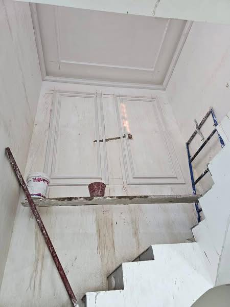 صباغ داخلي وخارجي وديكور داخلي وخارجي متفرق شغل درجة أولى أسعار مناسبة متفرق حالين ***********
