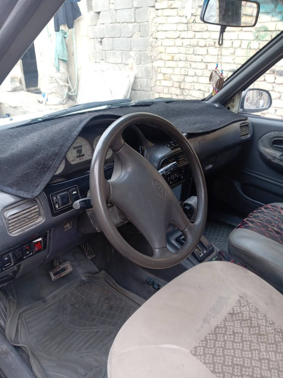 إسلام عليكم كيه سبورتج مديل 95 او تماتيك رقم انكليزي سياره بيه ملاضات بصيطه كشره نضيفه بغداد كير او مكينه مكفوله السعر 43   ***********
