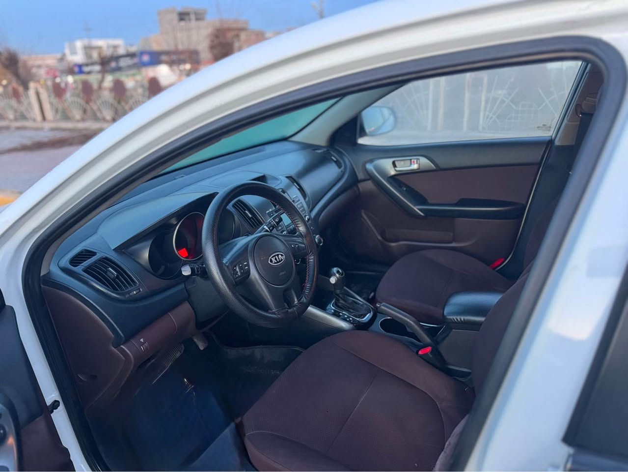 ***********….***********
کیا سیراتۆ مۆدیل2012نمونە لەجوانی و پاکی خلیجی ناو خەنەیی گێڕ تۆماتیک و عادی ABS پێنج ویل کرۆم سەیارەکە سبوخ و لێدران و تەزرەی نیە پشت و پێشی کەبسە وێنەی سۆنەرەکەم داناوە تەنها دوو شوێن بچوک ساردی هەیە دوو دەرگای لای سایەق گۆڕاوە بەبیلاد.ڕەقەم وسەنەوی تازەیە تاکۆتایی 2027.گێڕومەکینە نەکراوەتەوە بەشەرت سەوت وسەرف و بوخاری نیە.تەبریت و تاخم پێش و توندوتۆلی بەشەرت چرکەی تیانیە تاخم تایەی تازەیە.شوێن تەق تەق كويسينجاك, أربيل
