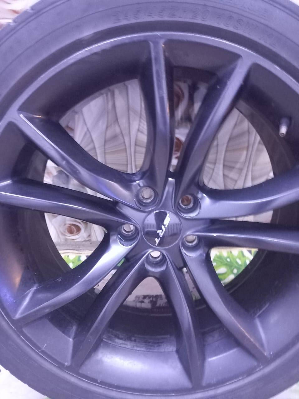 السلام عليكم ويل
RT 20 نضيف مال كصه تخم
تايرات نص عمر... 
بيع او مراوس 
مكاني بغداد البلديات 
الأستفسار***********
