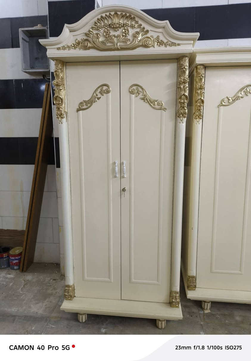 غرفة ٥باب ملحق تزكام شغل ثكيل خارج داخل صاج وجه صاج ٥ملم وداخل صاج ٥ملم ضهر جرجوبة دفن زاوية كنتورية بارتفاع الكنتور الغرفة كلها صاج ٥ملم صبغ حراري كلها زان مصري ثقيل نضافتها 95/100 اي ضرر مابيها مكان بغداد فلكة حي النصر سعر مليون و200يوجد توصيل ***********
