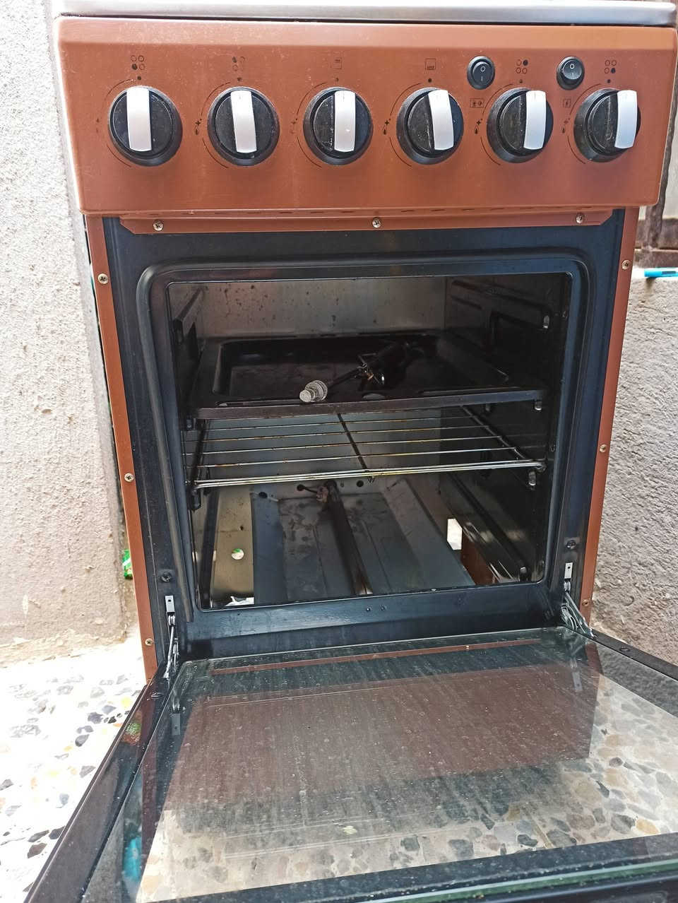 طباخ للبيع
استخدام شهر فقط سعر 125 مكانه الامين الثانيه الرئاسة ***********
