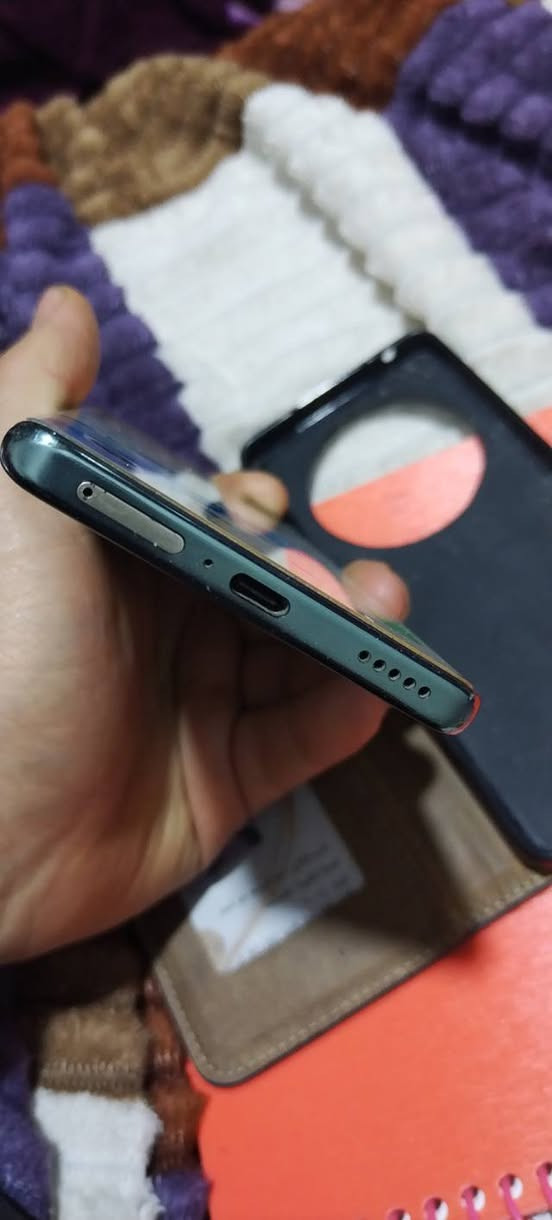 السلام عليكم ورحمة الله وبركاته
هونر x9b
مبدل شاشه وكاله بصمه شغاله
المكان :البصره - الزبير
الرقم :***********
السعر :200 قفل
ماعندي توصيل
تجي تفحصه وين ما تريد
