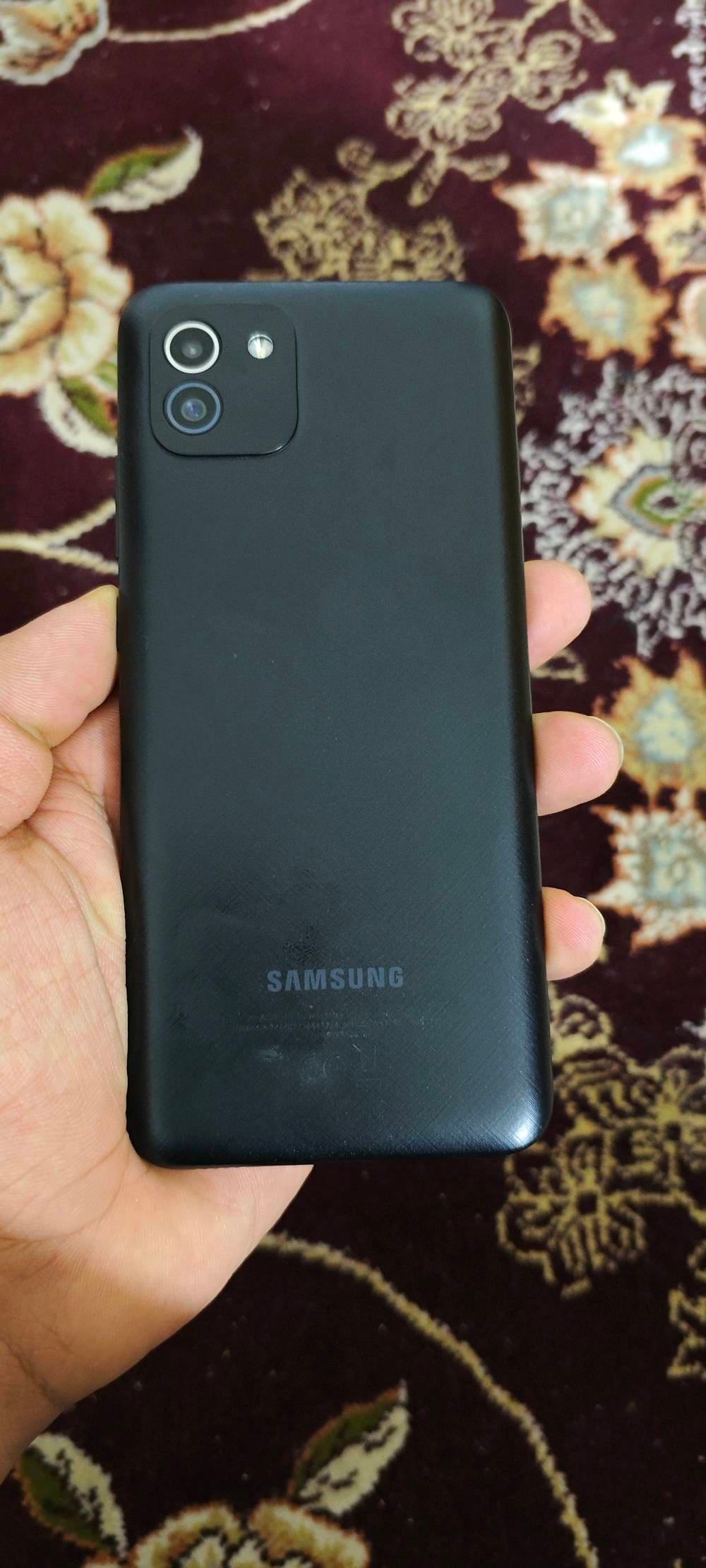 a03 نظيف و مكفول من كلشي... ذاكرة ٦٤
بصمة وجه شغالة مامستبدل بي اي قطعة ... بدون ملحقات فقط جهاز