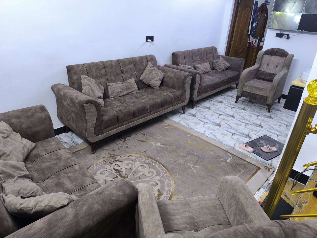 10مقاعد السعر300العنوان ابودشير نضيف كلش


**إذا كنت صاحب هذا الإعلان وتريد حذفه لأي سبب، رجاءا أرسل رسالة إلى الدعم الفني**