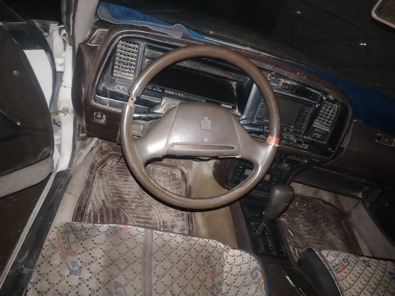 سلام عليكم سياره بلاديه رقم صلاح الدين مكينه وغير خير من الله سعر 35$  ***********
