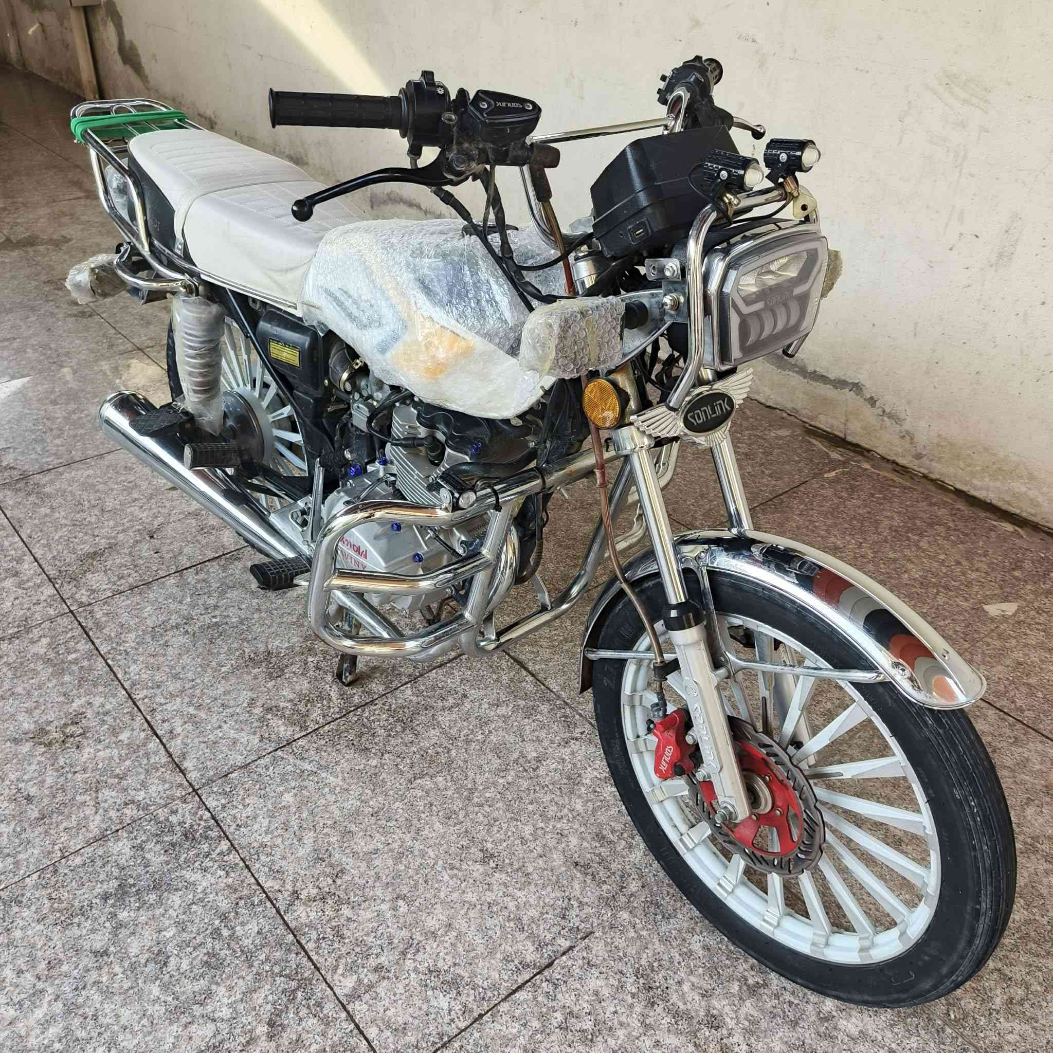 سلام وعليكم دراجه حلوه ونضافه فول المحرك مامفتوح تخبل نشاطه مثل ماتريد
مودي 2024السعر 700بيه مجال شي قليل
مكاني الفلوجه حي الشهداء
رقمي واتساب واتصال
***********
