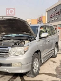 لاندكروزر • ٢٠١١ • فول مواصفات