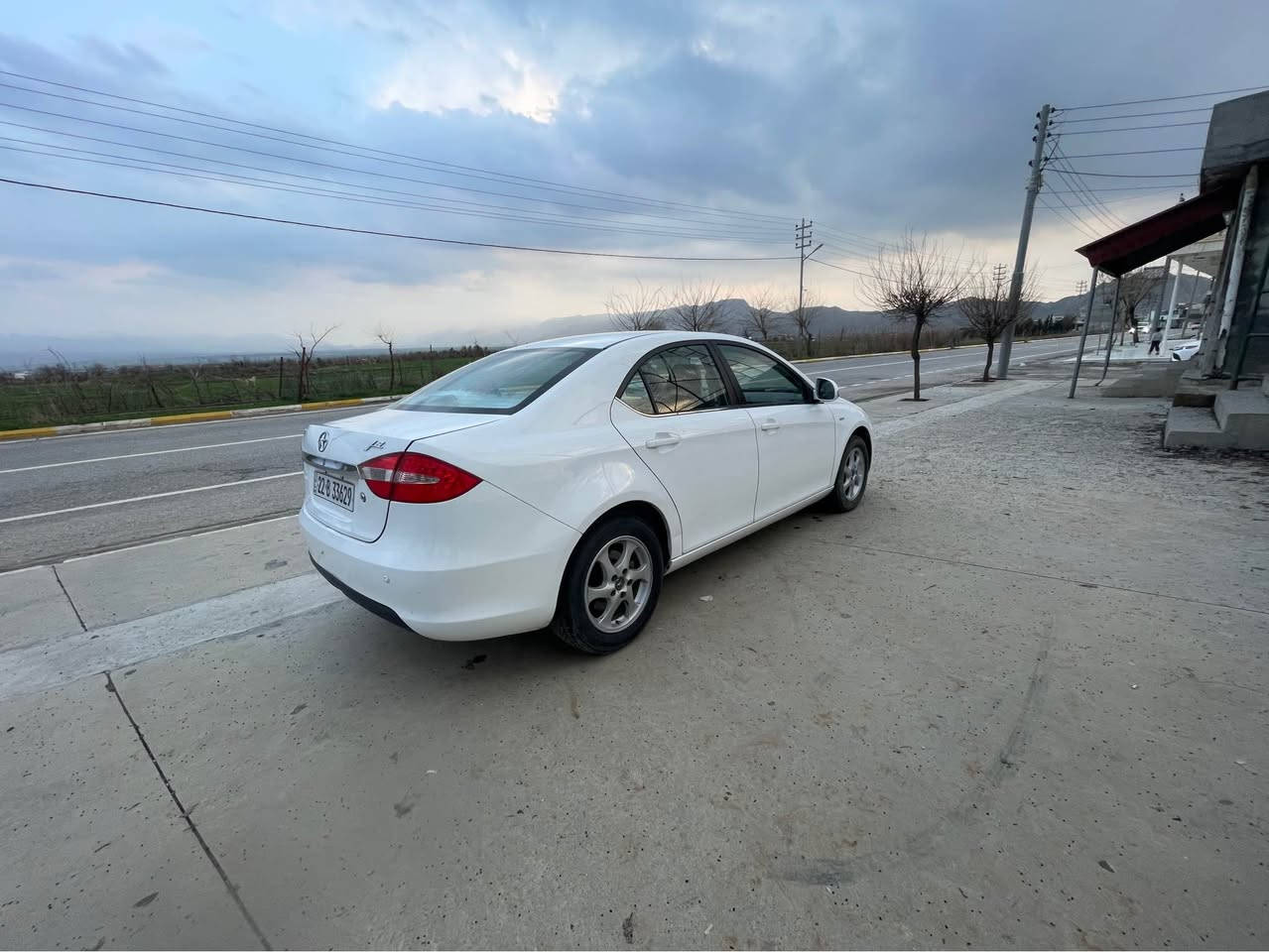 جـاک JAC مۆدێل ۲٠۱۲
***********
مەکینەزنجیر  VVT  ،  سنەوی و رەقەم و هەززەی  تازەیە  ، تەبرید سارد و گەرمی بەشەرت تەنها یەک پارچە سبوخی هەیە  بێ دەحم و لێدراو ، چوار جام کارەبای ،  تەبرید سارد و گەرم لەسەر سویچ ، گێر و مەکینە و توندوتۆلی بەشەرت , سەیارەیەکە یەک دەستە و پاک ماوەتەوە  ، نرخی 66 گەلاو معامەلە ش رانية, السليمانية
