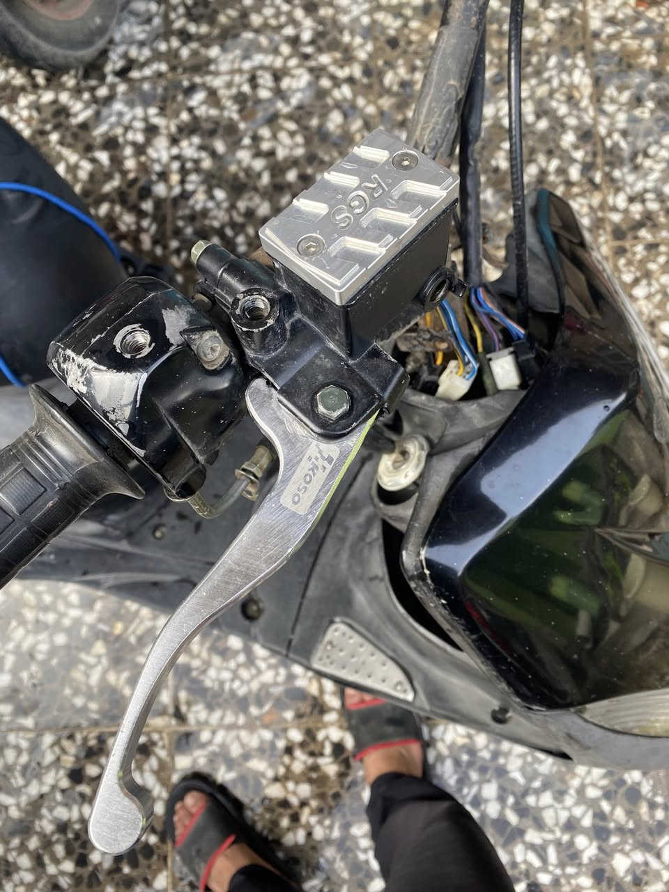 كفراته كامله بكلايت اربعه وياها ذيل نقصه فقط حاضن دشبول مراوس شعدك نزل ( بدون ويل امامي اشدلك بلادي)


**إذا كنت صاحب هذا الإعلان وتريد حذفه لأي سبب، رجاءا أرسل رسالة إلى الدعم الفني**