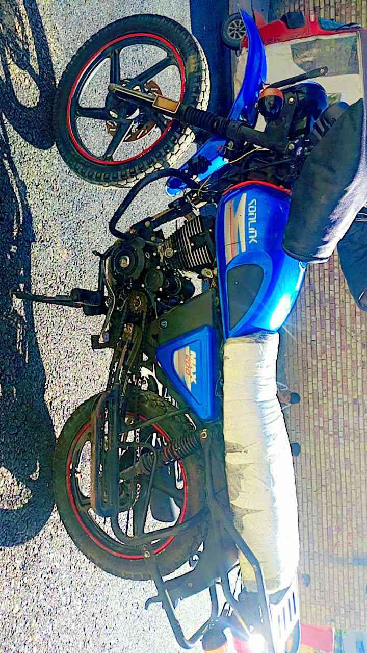 السلام عليكم دايون سونلك جبلي مديل 22اوراق مكينه 200دايون سونلك جبلي مديل 22اوراق*********** السعر 800بيها مجال بسيط
