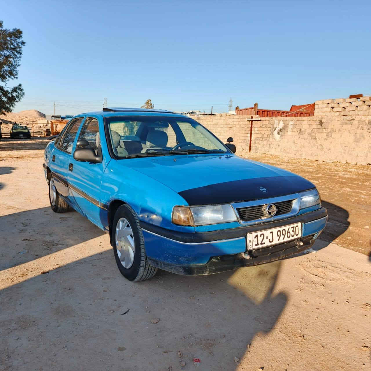 فكتره حجم 18 موديل 1991
 مصبوغه جماليه بدون معجون
رقم نينوى 12 
وكاله من وكيل تحويل من شرعي
محرك كير شرط
كهربائيات كلها شغاله
تخم تاير امامي خلفي جديد
سعر 40 بي مجال
***********
مكاني تلعفر
