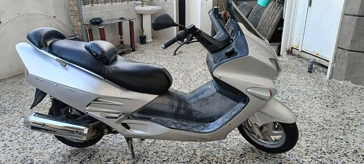سلام عليكم فورزه 6/0 لؤن سلفر  بلادي   كيجات كهربايات كلهه شغاله طستهه ناعمه نكره باي ؤقت حماؤه نص ثابته شلعه ؤمعدل فؤل اؤراق كامله دراجه جاهزه بدؤن نقص سعرهه 750الف شراي اتصل ؤتدلل رقمي ***********
