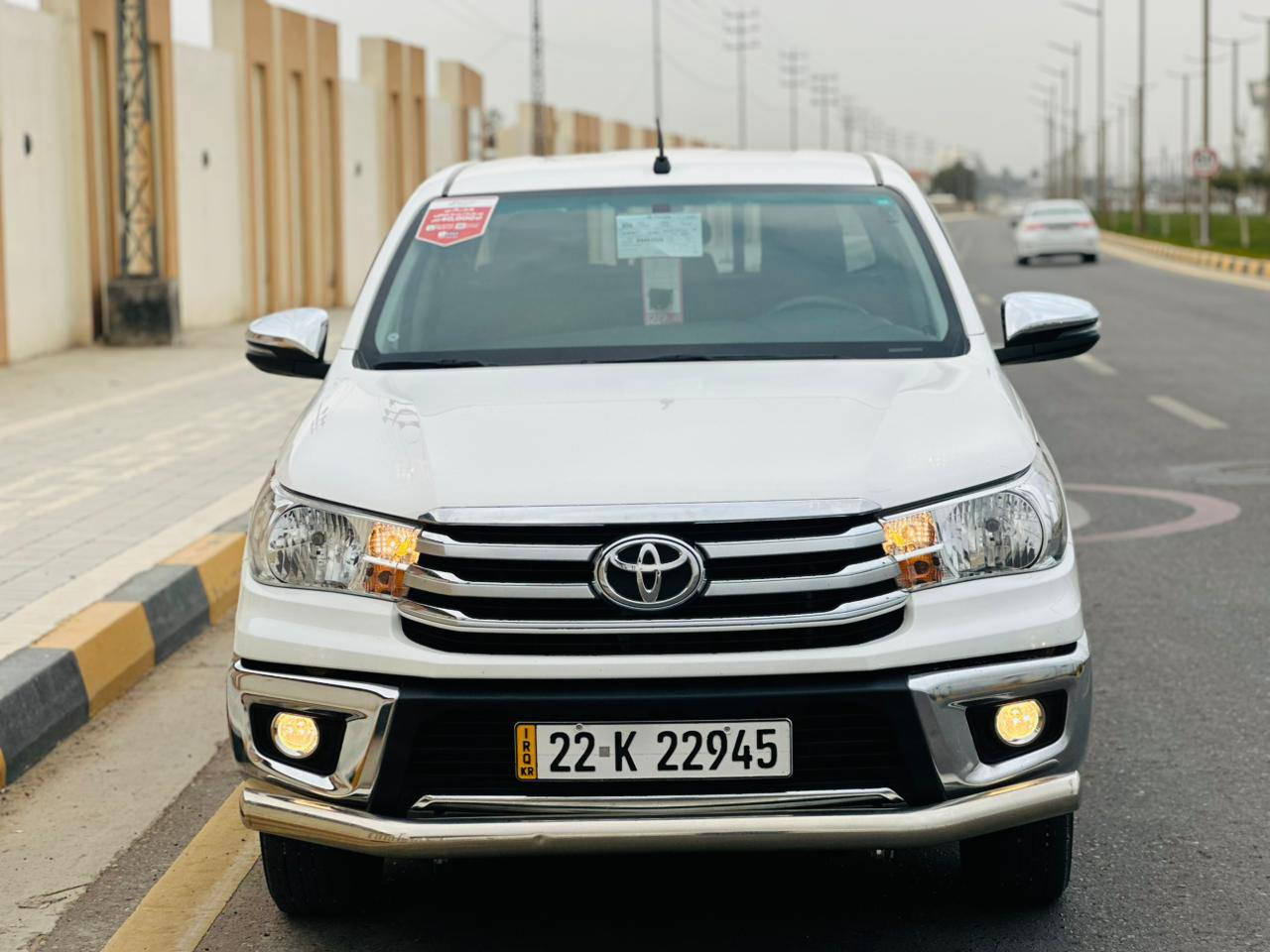 السلام عليكم.  للبيع تويوتا. 2025.  اوتوماتيك     ساز باب اول. سياره على وضع الشركه.  مقفوله كفاله عامه.  سياره جديده.  ماشيه 49.  رقم اربيل.  شرط التحويل.  قطعتين تبريد. السياره جاهزه من كل شيء  السعر 290 👉وبيها مجال للطيبين.     مكانها الفلوجه حي العسكري.  رقم الهاتف ***********
