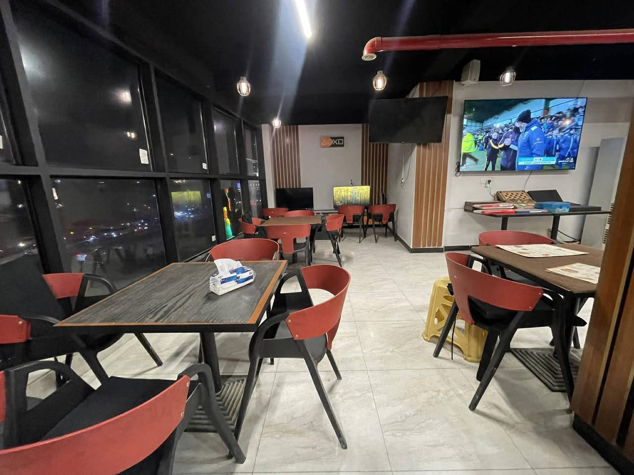 العرض اليوم بغداد 📣 فرصة استثمار ذهبية – كافيه كاردنز للبيع ☕✨
كافيه كاردنز للبيع في منطقة اليرموك
موقع كلش مميز وحيوي، ويتميز بـ مساحة واسعة لوقوف السيارات تخدم الزبائن بدون أي معاناة.
🔹 الكافيه موجود بـ الطابق الثاني
🔹 تصميم راقي وجلسات مريحة تناسب العوائل والشباب
🔹 اسم معروف وسمعة طيبة وعده زباين ثابتين

🔹 مناسب للاستثمار أو للتطوير وتوسيع المشروع
✨ كاردنز مو مجرد كافيه، تجربة
أجواء هادئة، قهوة ممتازة، وخدمة تخلي الزبون يرجع مرة ورا مرة.

الشراي يجي خاص
#متابعيني #لايك_متابعه_اكسبلور
#كوفيات #للبيع #مقاهي #بغداد #اليرموك_4_شوارع#
#اليرموك #متابعه #انستا #كوفيات #الموصل@إشارة


**إذا كنت صاحب هذا الإعلان وتريد حذفه لأي سبب، رجاءا أرسل رسالة إلى الدعم الفني**