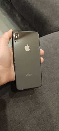 ايفون اكس ماكس ٦٤ • بطارية ١٠٠% • اسود