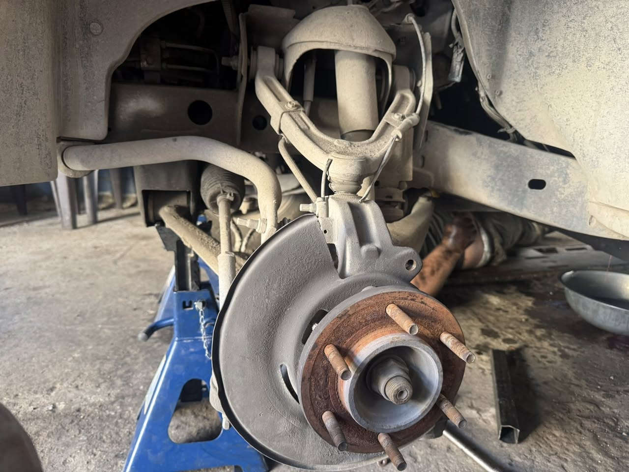 همر سيد احمد 5300 ادامه عامه
تبديل صدر  امامي كامل 

تبديل صدر خلفي 

تبديل جبنه بيران خلفيه 

ادامه كير 

تبديل فيت بم 

نوزلات بلاكات واير بلكات 

يدلل السيد
عنوان ساحه الطيران كم الارمل 
حيدر همر ***********
