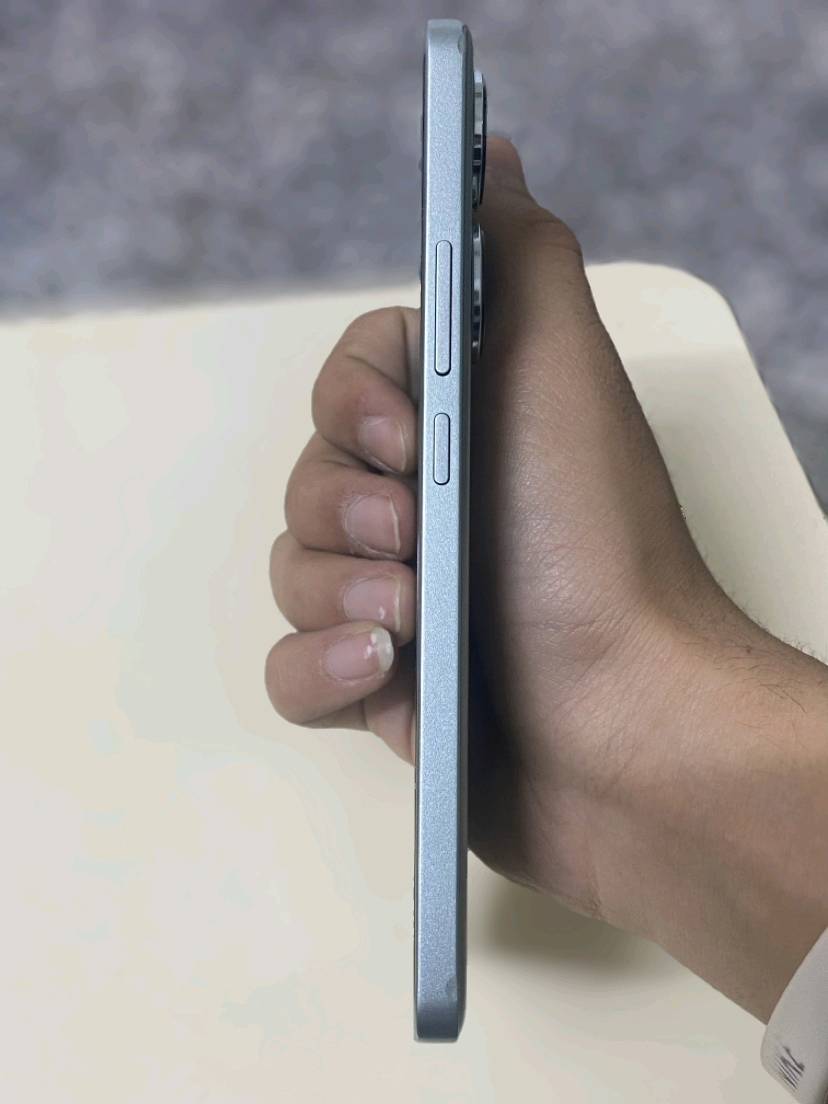 بوكو F6 ذاكرة 512/12
شنو موديل الجهاز بالتحديد؟: 
2024
وين موقعك؟: 
الزعفرانية اربع شوارع
هل الجهاز مستعمل ولو مستعمل، لأي مدة؟: 
مستعمل قليل جدا
هل تأتي معاه كل الاكسسوارات الأصلية؟: 
كارتونة وكفر وشاحة كامل
كم السعر المطلوب للجهاز؟: 
350 الف وبيه مجال قليل