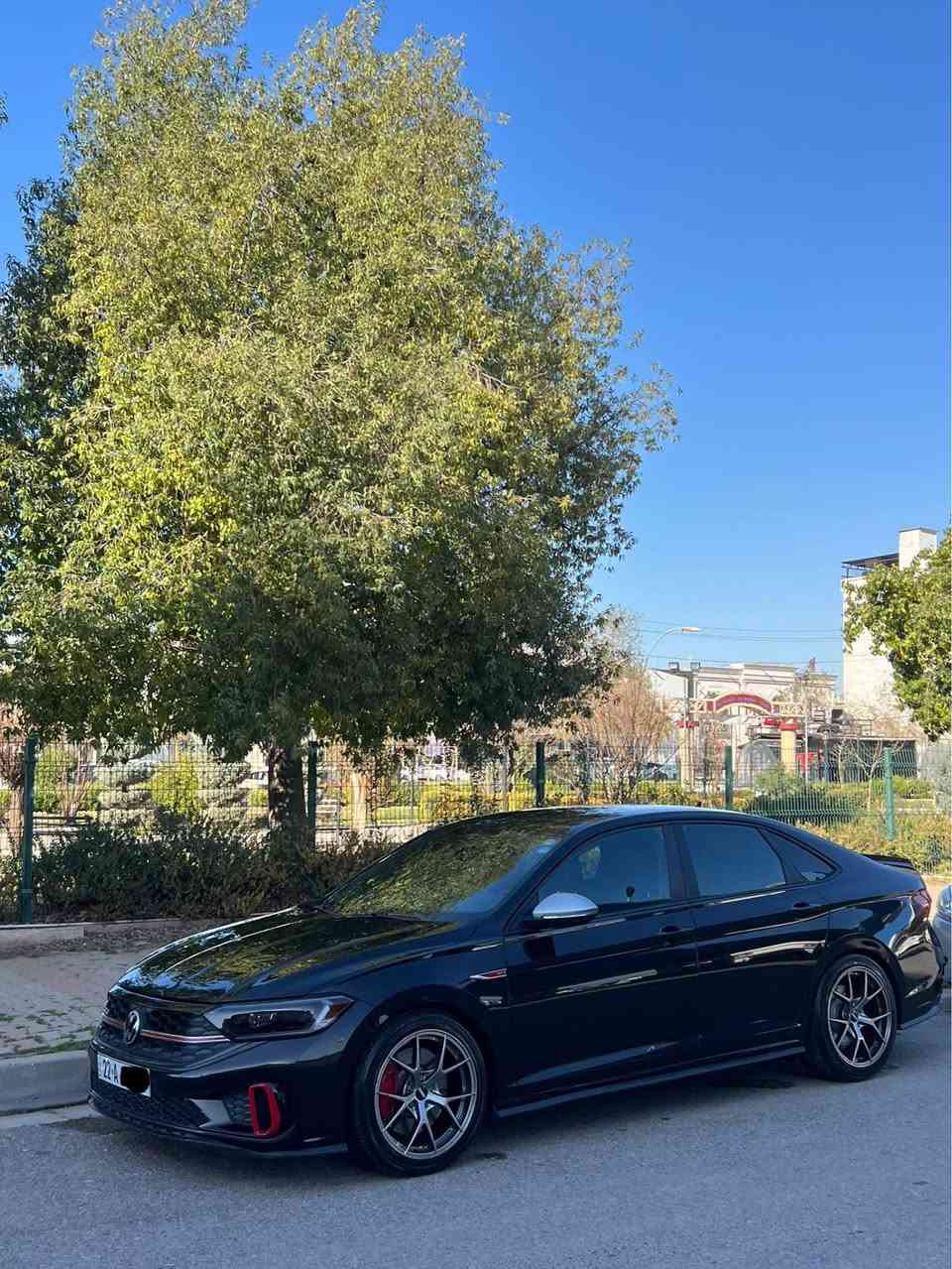 جیتە gli کلین ٢٠٢٢بێ سبوغ اوتوبان قەپات مواسەفات 
بێ سبوغ قەپات مواسەفات 
هیچی نییە بێ ژۆرێ بێ ئێرباگ بێ دەعم 
هەمو شتی بیلادیە لایت بیلادی  
کوشین سارد کوشین گەرم 
کوشین کارەبایی کوشین خەزن 
پانۆڕاما
ئاوێنە سلڤەر 
شوتەی سپۆڕتی لەسەرە 
داونپایپی لەسەرە 
کولەری لەسەرە 
سەیارەکە ٥ ماپە قوەتێکی خەیاڵی لەسەرە بە دڵی خۆت دەتوانی بیگۆڕی لای خۆت 
یەک دیناریش مەسرەفی نییە 
لە دەعامی لۆ دەعامی بەشەرت 
تەنها بنی بە ئاردی کەتیە 
باقی وەسەلام تکایە گەر موشتەری تەلەفۆن بکە 
لە هەولێرە سەیارەکە 
جیتە کلین فول مواسەفات ٢٠٢٢ اوتوبان 
دعامی للدعامی بشرت 
مابی ای شی 
*********** أربيل, العراق
