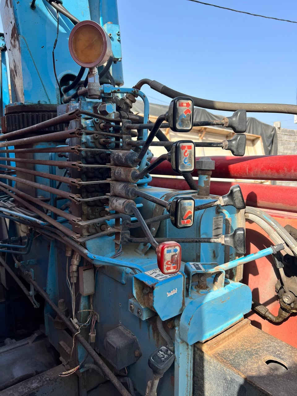 السلام عليكم للبيع كرين ***********
