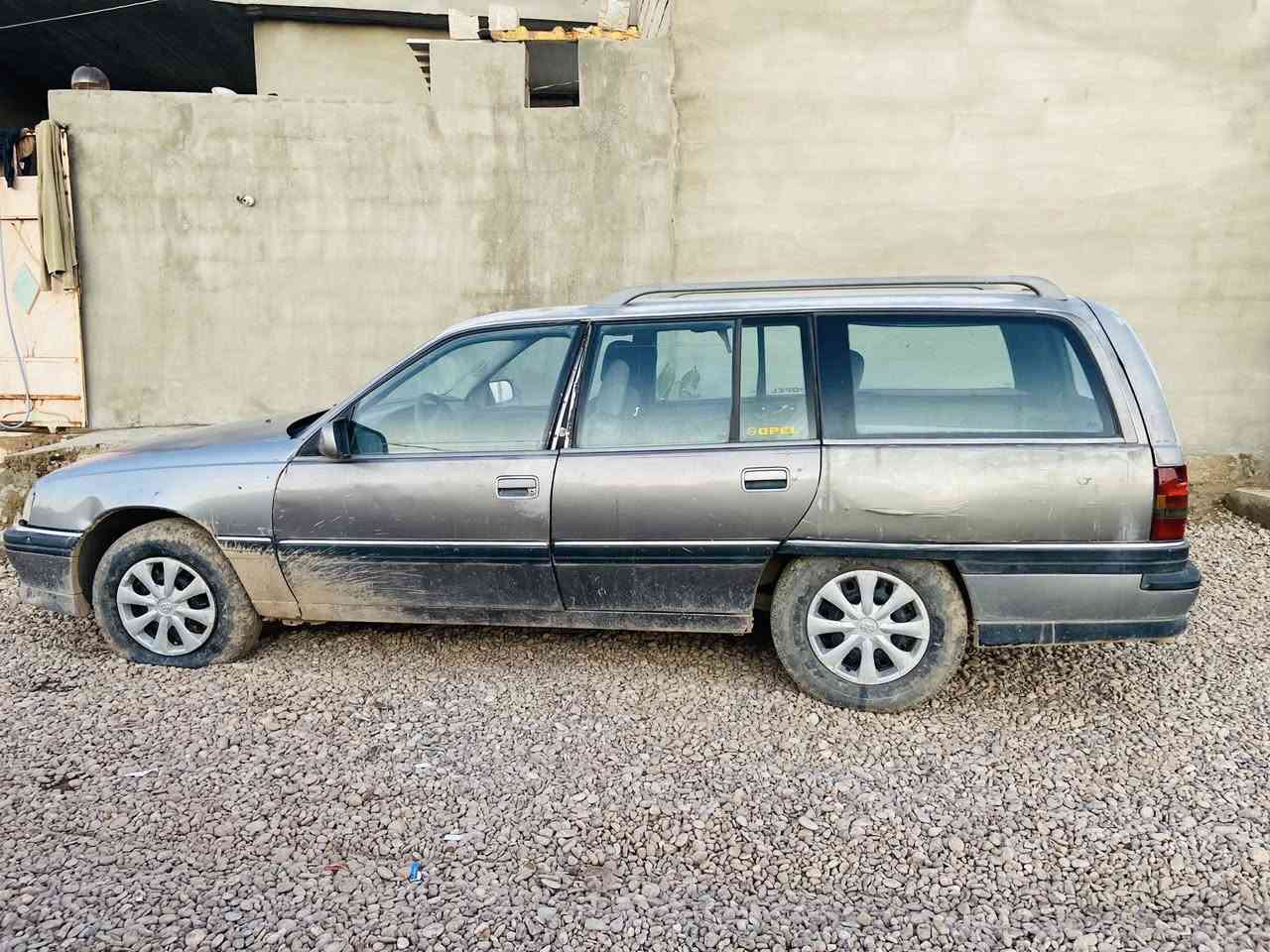 سلام عليكم اوميكا 1991سنويه عضم عاج  كير اوتو محركه ونجي هاي كدام العين سعر 11 ورقه جف تراب (***********)
