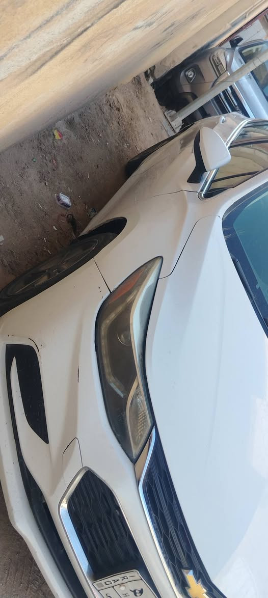 شفركروز موديل 16 شكل الجديد مكفوله من الظربه والتبديل والصبغ بيه فقط بارد رقم بغداد السنويه ل٢٩ محركه بالكارتون هسه شاده مال زيرو لونه ابيض راعيه بصره حداده ٨٠بل١٠٠ تبريدكيرجديد كهربائيات كله شغاله مابيه اي نقص للبيع اومراوس حسب القناعه للاتصال علئ الرقم *********** السياره بيه تيربو ظعيف ويعبر دهن ابيع نقص تيربو السعر٨٥ وبيه مجال السنويه٢٩راعيه يريد تحويل
