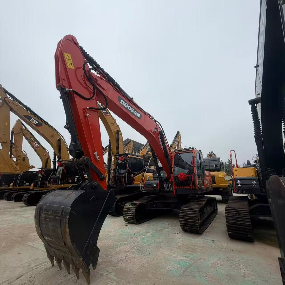 حفارة DOOSAN DX225 2024🔥

عداد 302 ساعة عمل 

للتواصل ***********
