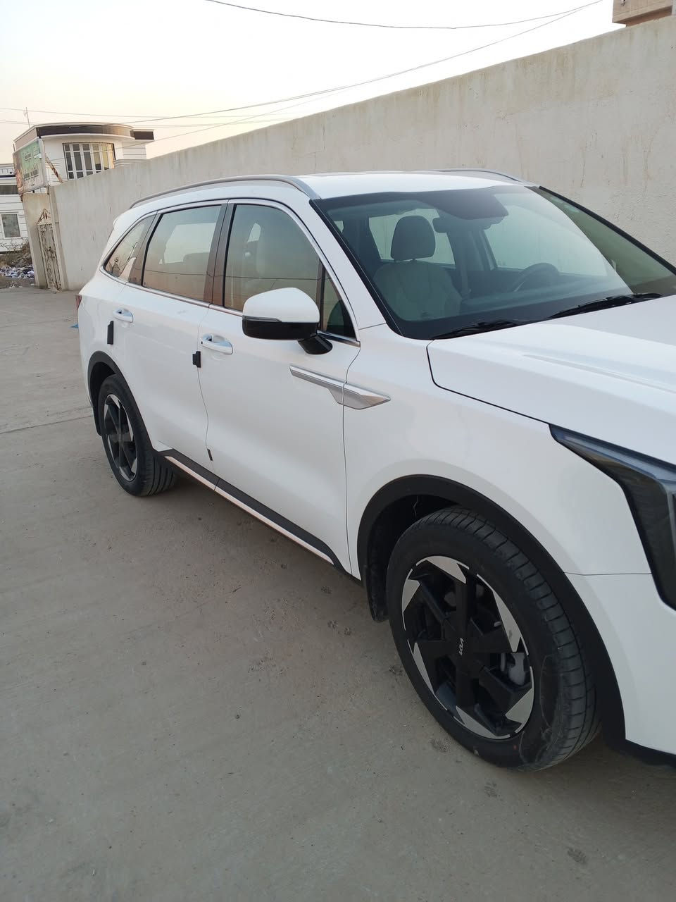 سلام عليكم
للبيع 
كيا سورنتو موديل 2024 خليجي 
رقم اربيل بسمي
ستة سلندر 
نص فول 
بصمة
كشنات كهرباء 
صندوك كهرباء
مري شفط 
اوتو هولف 
اريل انفكيشن 
تلث قطع تبريد 
كير ماوس
حساسات 

السعر 330 وبيهة مجال 
مكان السيارة الانبار الحبانية
الإستفسار ***********
***********

مكفولة من الصبغ فقط بارد بسيط بل جنطه كما موضحه في الصوره
