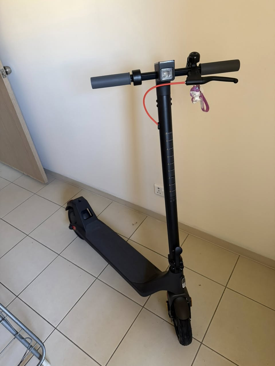 سكوتر بحالة الوكاله للبيع مشحون 3 مرات فقط للتواصل ***********
