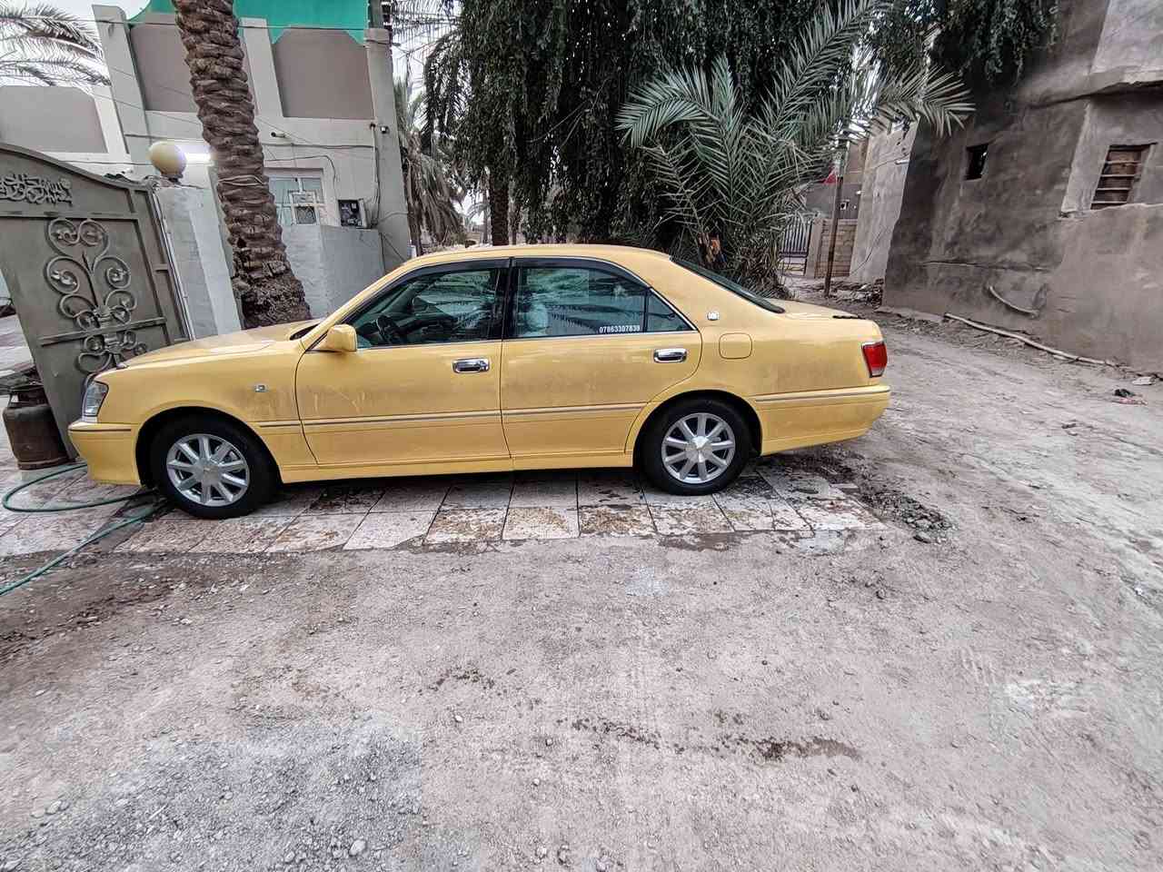 سياره للبيع موديل 2003 مدفوع كريستال ليفور الصغير الاستفسار على هذا الرقم***********
