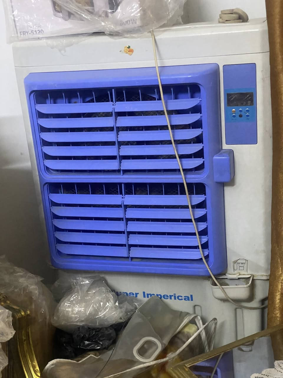 السلام عليكم تخم مصري 8 مقاعد + بردات +كومفيره .للبيع  استفسار ***********
