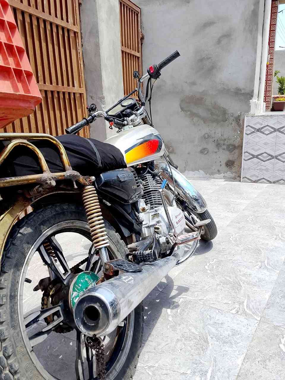 مطور للبيع خمسه كير معمر جديد محتج بس كهربيت البقي كلو نضيف السعر 250


**إذا كنت صاحب هذا الإعلان وتريد حذفه لأي سبب، رجاءا أرسل رسالة إلى الدعم الفني**