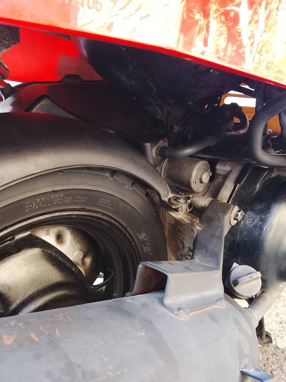 السلام عليكم دراجه بوليس للبيع مديل 2008 مختم دراجه مفتوحه ولفات فقط امكينه حلوه وناعمه وكلشي شقل اشاير سلف لايت عالي ناصي شراي بي خير ويدلل سعر 650وبيها مجال للشراي فقط
مكاني البصره القبله 
وهاذا رقمي ***********
