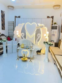 تأجير كوشات الأعراس وجميع المناسبات بأسعار مناسبة لل حجز  رقم 07816645...