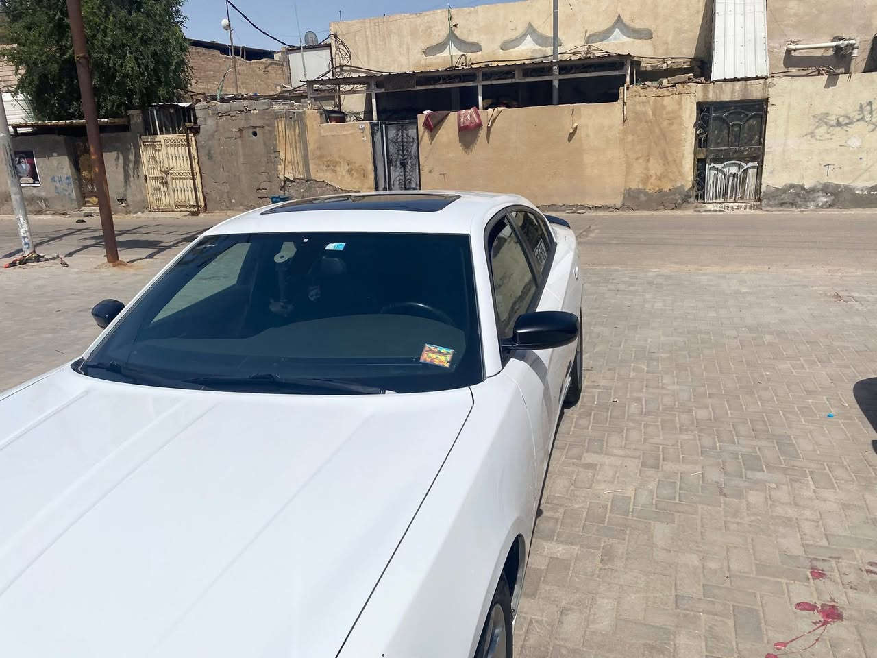 مراوس حسب القناعة  جارجر 2016 SXT فحتة بيها جاملغ مبدل وباب مصلحة نفسه،،
 السيارة بدون ايرباك ،، ماشية 100 الف ما مشتغلة خط .   رقم بغداد الدولي مكان السيارة بصرة السيارة جاهزة على اخر حباية


**إذا كنت صاحب هذا الإعلان وتريد حذفه لأي سبب، رجاءا أرسل رسالة إلى الدعم الفني**