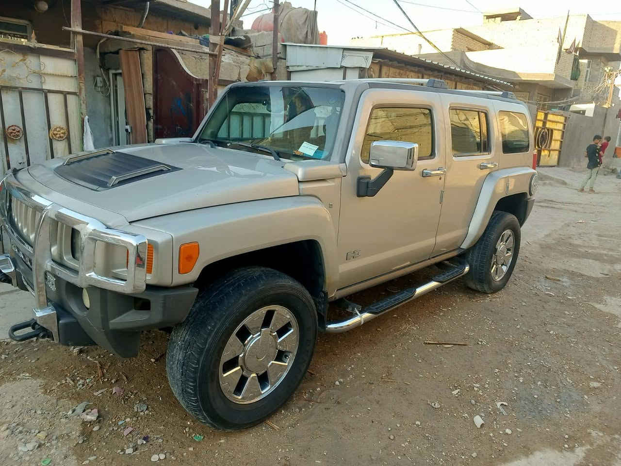 همر H3سياره حلوه وجاهزه كير ومكينه جدد سياره بيها ملاحضات بسيطه السياره بأسمي رقم بغداد سعرها 110

***********

***********
