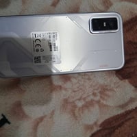 جهاز جديد للبيع سعر 300 و بي مجال رقم واتساب 07864279348