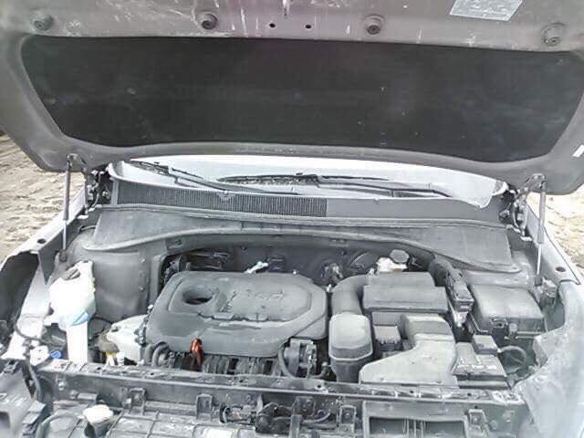 السلام عليكم
سورنتو 2018 باسمي
محرك 2400 gdi
5 راكب السيارة عليها ادامة كامله
يعني متصرف عليها ولا دينار 
وصور الحادث موجودة وغير الحادث
اكو طخة خفيه بلصندوك وموضحة بلصورة
السعر 165 
تواجدي بغداد/ كربلاء
*********** 
اتصل وتدلل
