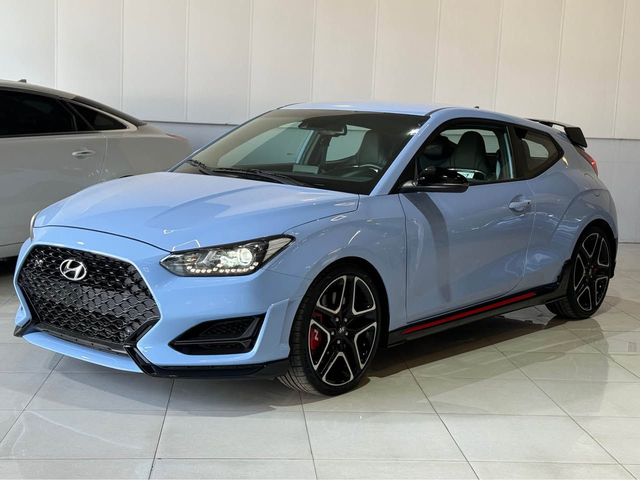 هونداى ڤولستر
مواصفات فول ١/١ N
مكينه٢٠توربو
بودى سبورت بيلادى 
كرسي سبورت
ماشي٢١٠٠٠
ضرر بيها بونيد شبر جاملغ 
رقم اربيل جديد سجل رقم
سعر١٦٥٠٠$
*********** أربيل, العراق
