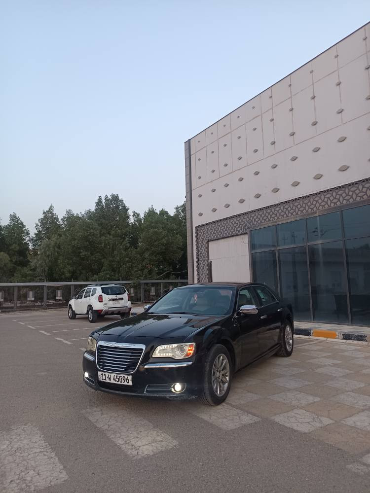 كلايسلر أوباما موديل 2013 حادثها سرقه قطع تبديل 
مكينه كير جديد رقم دولي جديد *********** النجف, العراق
