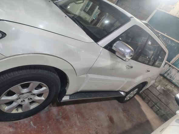 البيع و مروس باجيرو المديل 2015 خليجي العنوان بغداد الشعب الرقم السياره بغداد فول الموبايل *********** العنوان الشعب
